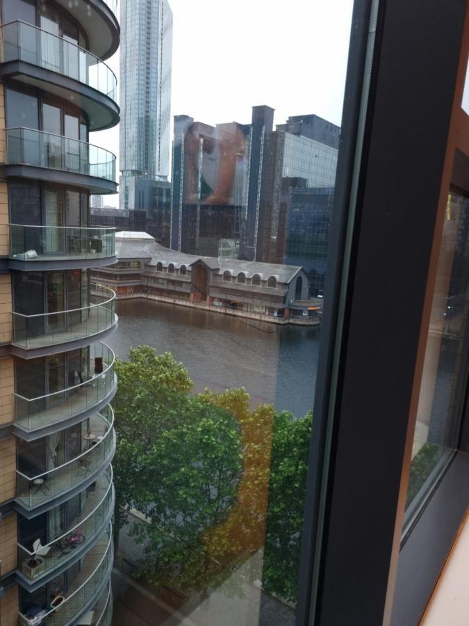 Luxury Waterside Apartment Canary Wharf London Exterior photo